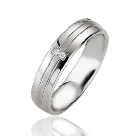  Alliance diamant argent 925 platiné. Deux diamants taille brillant sont sertis sur l alliance. (poids total 0,015 carat) ...
