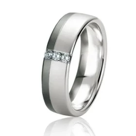  Alliance prestige Or 750. Largeur l alliance: 6mm Epaisseur du corps : 1.6 mm Poids diamant : 0.09 carat Qualit&eacute; D...