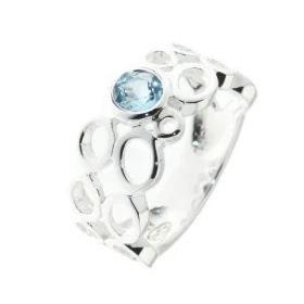 Bague style très actuel sertie d une pierre ronde La pierre varieté Topaze bleue traitée est taillée à facettes La pierre ...