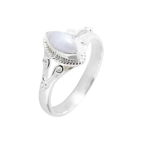 Bague Argent 925 Calcédoine Navette 8x4mm Bague Argent 925 sertie d une pierre 8x4mm Pierre taillée à cabochon montée sert...