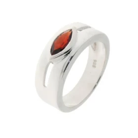 Bague Argent 925 Grenat , modèle large ajouré serti d une pierre taille navette 8x5mm 