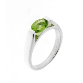 Bague Argent 925 P&eacute;ridot sertie d une pierre ovale 8x6mm