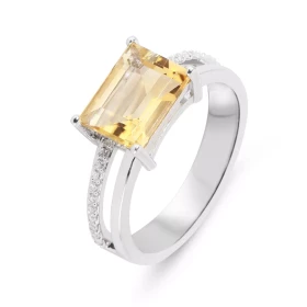 Bague Argent Rhodié 925 composé d une citrine forme rectangulaire 7x9mm 10 oxydes zirconium chaque côtés Largeur bague (su...