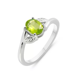 Bague Argent Rhodié Péridot Ovale 7x5mm Bague sertie d une pierre ovale 7x5mm Corps motifs perlés Pierre sertie à griffes ...