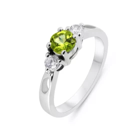 Bague Argent Rhodié Péridot Rond 5mm Oxyde Bague type solitaire épaulé sertie d une pierre ronde 5mm deux oxydes ronds 3mm...
