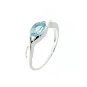  Bague Argent 925 Topaze bleue sertie d une pierre ovale 7 x 5 mm Largeur sur doigt (vue dessus) : 6.7 mm 