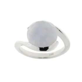 Bague style moderne sertie d une pierre ronde La pierre varieté Calcédoine est taillée cabochon Elle mesure 12mm diamètre ...