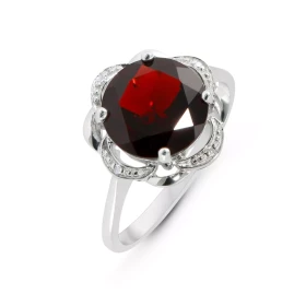Bague Or Blanc 375 Grenat 10mm Diamant Grenat rond 10mm serti à griffes Poids Grenat : 3.8 carats Entourrage composé 4 dia...