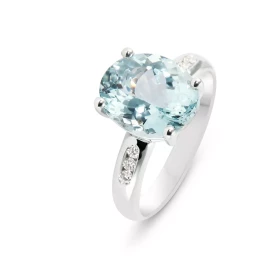  Bague Or blanc 750 Aigue Marine Ovale 11x9mm Diamant Bague Or blanc 750 (18 carats) Aigue Marine ovale 11x9mm sertie à 4 ...