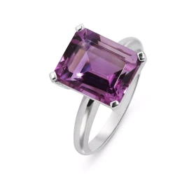 Bague Or Blanc 750 sertie d une Améthyste Rectangulaire 12x10mm Améthyste taille RPC 12 x 10 mm (5.2 carats) Serti à 4 gri...