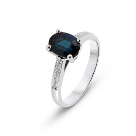  Bague Or Blanc 750 Saphir Diamants Saphir ovale 7.8x5.4mm  Entourage composé 10 diamants 1,3mm Monture type solitaire épa...
