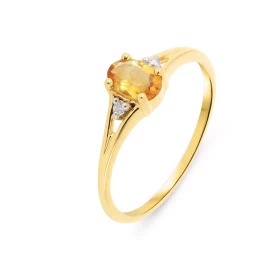 Bague Or Jaune 375 Citrine Ovale 6x4mm diamant Cette bague est composée : 1 Citrine Ovale 0.5 carat sertie à griffes 2 Dia...