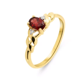 Bague Grenat Diamant Or Jaune 375 Cette bague Or 375 est surmontée d un Grenat serti par 4 griffes Ce Grenat est taillé ov...