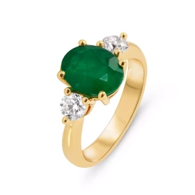  Bague Or Jaune 750 sertie d une Emeraude ovale 10x8mm 2 diamants 0.30carat Poids émeraude : 2.45 carats Poids diamants : ...