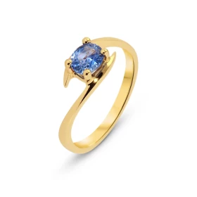 Bague or Jaune sertie d un saphir ovale mesurant 6x4mm La pierre est maintenue par 4 griffes Poids Saphir : 0,60 carat Mo...
