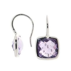 Boucles d oreilles pendantes Améthyste Or Blanc 750 Ces somptueuses Améthystes taille coussin mesurent 8x8mm Elles sont ma...