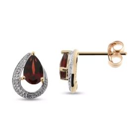 Boucles d oreilles Or Jaune 375 serties deux Grenats diamants Les Grenats sont taillés poire mesurent 6x4mm La forme génér...