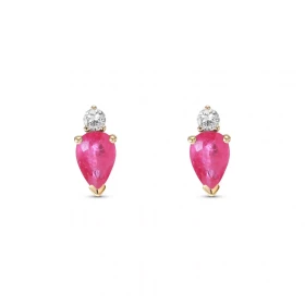 Boucles d oreilles Or Jaune 750 Rubis Poire 6x4mm Diamant Chaque boucle est sertie d un rubis poire 6x4mm d un diamant ron...