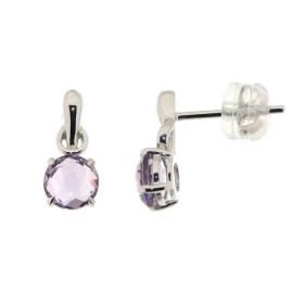 Boucles d oreilles Améthyste Or Blanc 750 Ces ravissantes pierres taillées rose mesurent 5mm diamètre Elles sont maintenue...