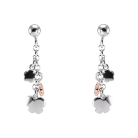Boucles d oreilles argent rhodié argent flashé or rose composées 2 fleurs un papillon Largeur : 8mm Longueur totale : 28mm...