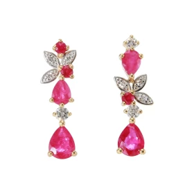 Boucles d oreilles Pendantes Asymétriques Or Jaune 750 Rubis Diamant Ces boucles sont serties Rubiss ronds poires pour un ...
