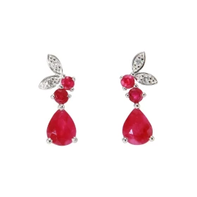 Boucles d oreilles Pendantes Or Blanc 750 Rubis Diamant Ces boucles sont serties Rubiss ronds poires pour un poids total 0...