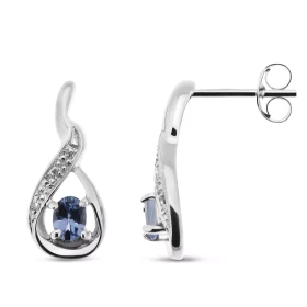  Boucles d oreilles pendantes Or Blanc 375 Tanzanite Ces boucles sont serties Tanzanites ovales 4x3mm 6 Diamants Dimesnion...