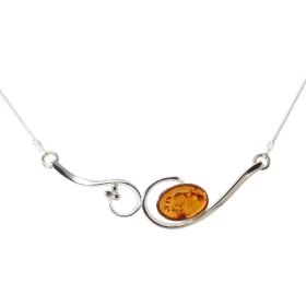 Collier Argent 925/1000 Ambre Maille ronde 42cm dont une partie pendante 5cm long L ambre mesure 12mm x 8mm Le fermoir est...