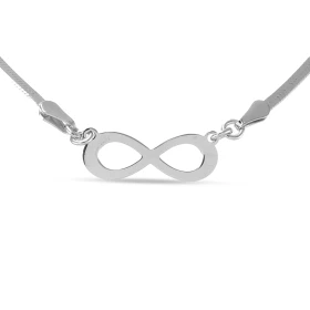 Collier argent rhodié composé d un infini 8x20mm Chaîne maille serpent 2mm large Longueur ajustable 40 à 45cm Système d at...