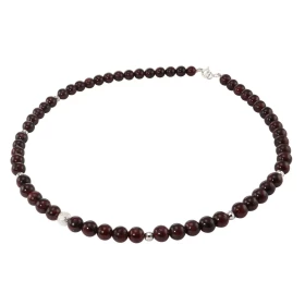 Collier Grenat 6mm Argent Ce collier est composé boules 6mm Grenat, 6 perles facettées Argent 4mm diamètre d un perle mart...
