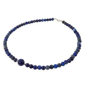  Collier Lapis Lazuli 6-10mm Argent Ce collier est composé boules 6mm Lapis Lazuli, 2 perles facettées Argent 4mm diamètre...