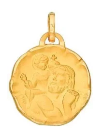 Médaille Saint Christophe Enfant Or jaune 750/1000. Plaque ronde diamètre 17mm. Effet satiné sur les deux faces, bordure b...
