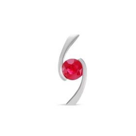  Pendentif Or Blanc 750 serti d un Rubis rond 4mm (0.48 carat) Dimensions du pendentif : 15 x 6 mm Poids Rubis : 0.48carat 