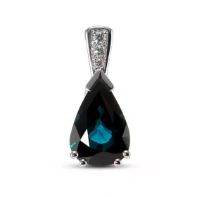  Pendentif Or Blanc 750 serti d un Saphir AAA Poire 12.7x8.8mm 3 diamants Poids total diamant : 0,07 carat Poids Saphir : ...