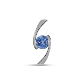  Pendentif Or Blanc 750 serti d un Saphir Ceylan rond 5.2mm (0,6 carat) Serti demi clos Dimensions du pendentif : 18x7mm 