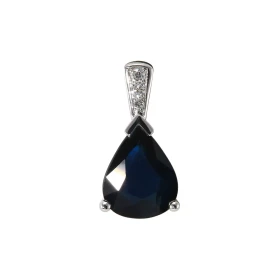  Pendentif Or Blanc 750 serti d un Saphir Poire 10x8mm (2.7 carats) 3 diamants pour un poids total 0,04 carat Dimensions d...