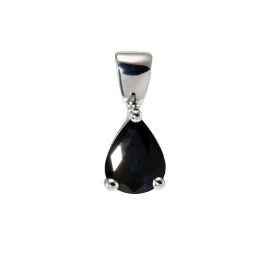  Pendentif Or Blanc 750 Saphir Poire 8x6mm Pendentif serti d un Saphir poire 8x6mm (1.35 carat) Serti à griffes Dimensions...