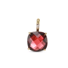 Pendentif Grenat Diamant Or Jaune 750 Le Grenat est taillé coussin mesure 8x8mm Cette pierre est maintenue par un serti à ...