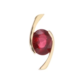 Pendentif Or jaune 750 sertie d un rubis traité ovale 10x8mm Dimensions du pendentif : 22x10mm Serti demi clos 