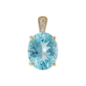  Pendentif Or Jaune 750 serti d une Topaze Bleue Ovale 12x10mm 3 diamants Poids total diamant : 0,04 carat Poids Topaze : ...