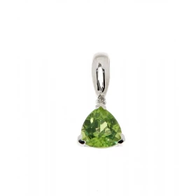 Pendentif Péridot Or Blanc 375 La pierre centrale forme triangulaire mesure 6x6mm Elle est maintenue sur cette monture par...