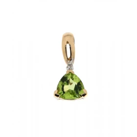 Pendentif Péridot Or Jaune 375 La pierre centrale forme triangulaire mesure 6x6mm Elle est maintenue sur cette monture par...