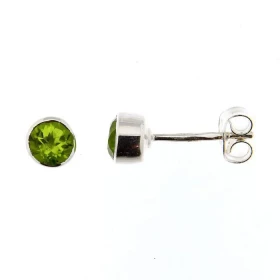 Puces d oreilles Argent Peridot Ces boucles d oreilles sont serties pierres rondes facettées Le diamètre des pierres est 5...