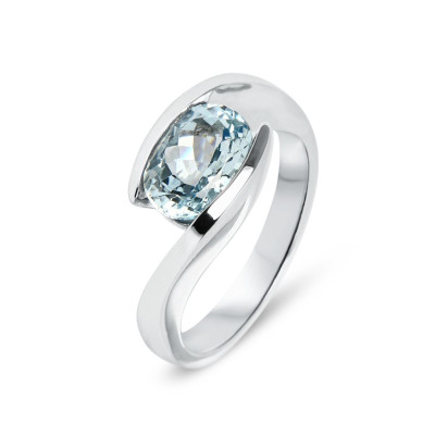 Bague Croisée Or Blanc Aigue Marine 9x7mm