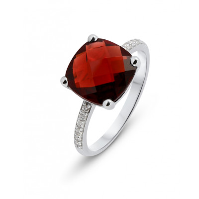 Bague Or Blanc 375 Grenat Coussin 10x10mm et Diamant