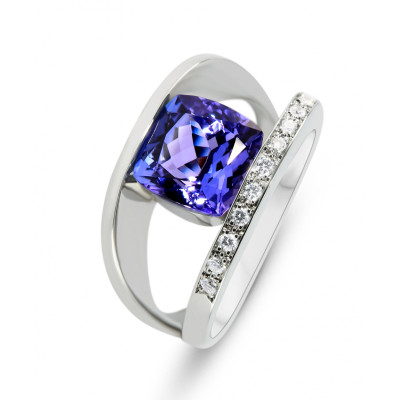 Bague Or Blanc 750 Tanzanite Coussin 8mmm et Diamant