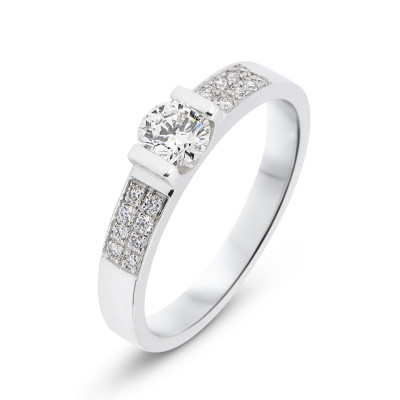 Solitaire en Or Blanc et Diamant