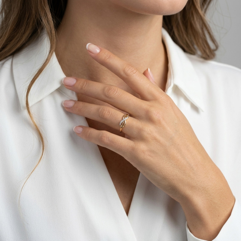 Bague 2 Ors Diamant Signe Infini porté