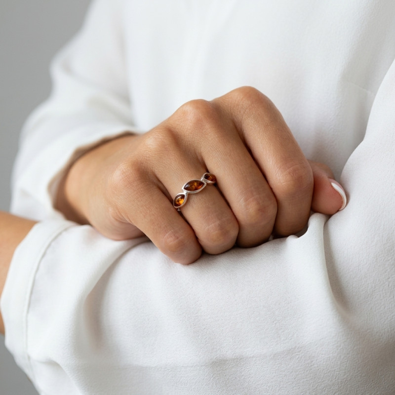 Bague Ambre 3 Navettes sur Argent 925 porté
