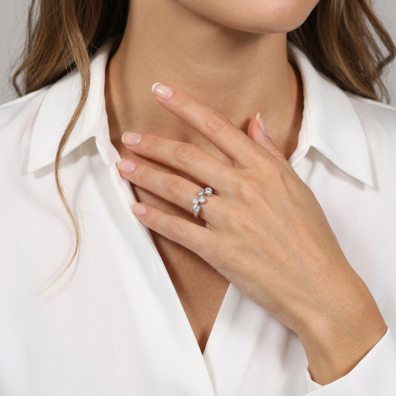 Bague Argent  5 Oxydes Blancs porté
